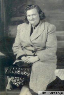 Alice F Quinn