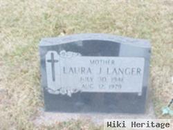 Laura J Langer