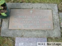 Robert E Hoskins