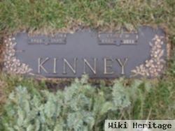 Irving W Kinney, Jr