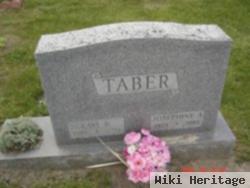 Earl B Taber