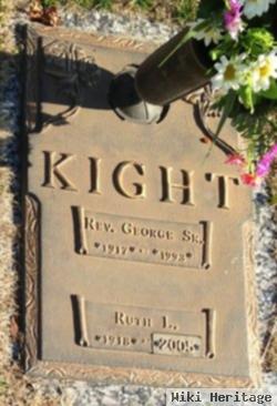 Ruth L Kight