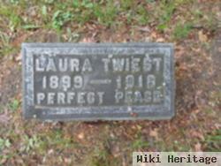 Laura Twiest