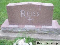 Doris E. Reiss