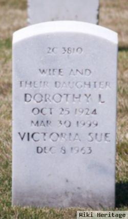 Dorothy L Dahlstrom