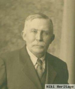 Henry J Newendyke