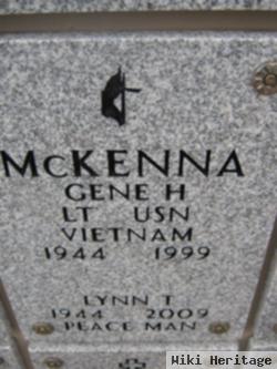 Lynn T Mckenna