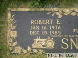 Robert Eugene "bob" Snyder