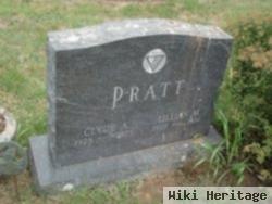 Lillian M Pratt