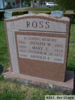 Mary E Ross