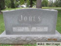 Walter Jones