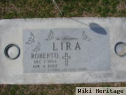 Roberto Lira