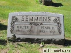 Walter J Semmens