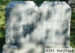 Helen Knickerbocker