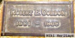 Robert E Gordon