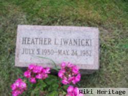 Heather L Iwanicki