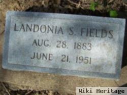 Landonia S Fields