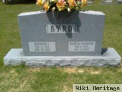 Kenneth I Byrd