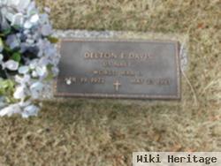 Delton E Davis