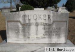 Ruthie V Tucker