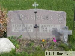 Betty Louise Roberts Reisinger