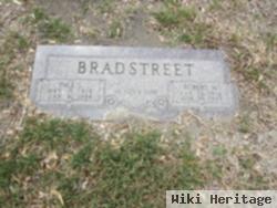 Inez L Bradstreet