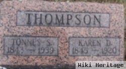 Tonnes S. Thompson