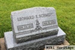 Leonard E Schmidt