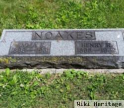 Emma E. Noakes