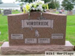 Preston J Vordtriede