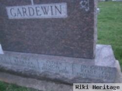 Rose Gardewin