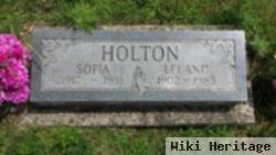 Leland Holton