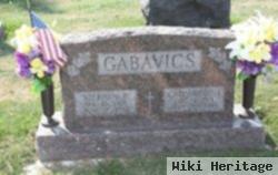 Catherine J Gabavics