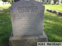 Frank T Davis, Sr