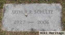 Arthur R Schultz