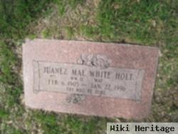 Juanez Mae White Holt