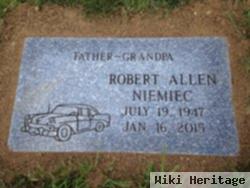 Robert Allen Niemiec