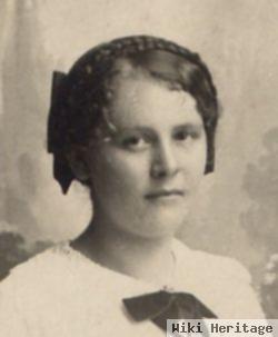 Agnes L. Kohl Kunes