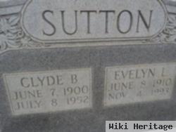 Clyde Beamon Sutton