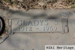 Gladys S Larsen