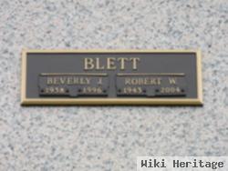 Beverly J Blett