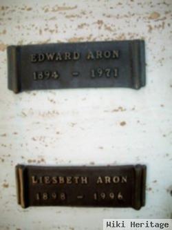 Edward Aron