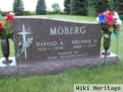 Nelorie Darlene Thue Moberg