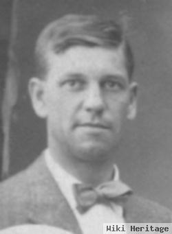 Ralph D Kimble