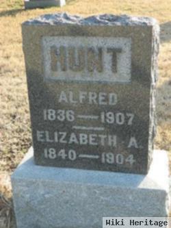 Elizabeth A Hunt