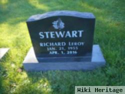 Richard L "ricky" Stewart