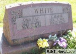 Oma Ray White