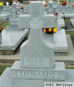 Raymond Wm. Leonards, Jr