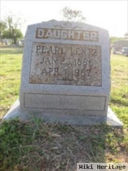 Laura Pearl Lentz