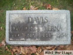 David R Davis